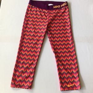 Nike Pro Multicolor Zig Zag Crop Leggings in Size Extra Large XL